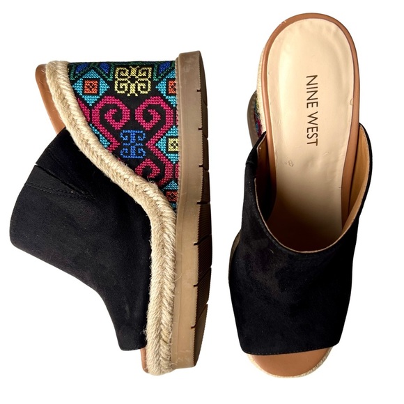 NINE WEST Rare Wedge Suede Mules Platform Cross Stitch Sandals Black Tan 8.5M - Picture 1 of 17